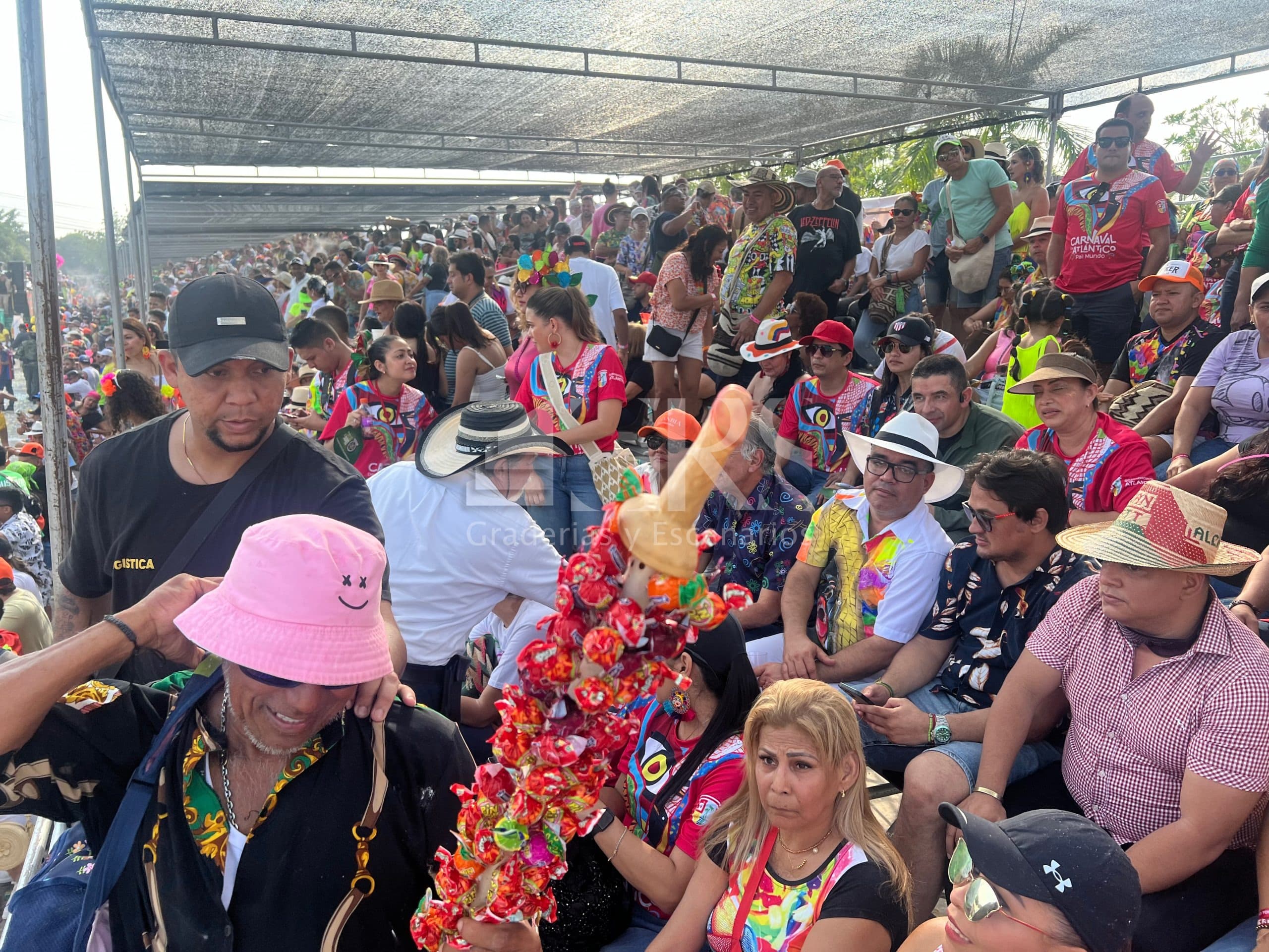 Alquiler de Graderías 77