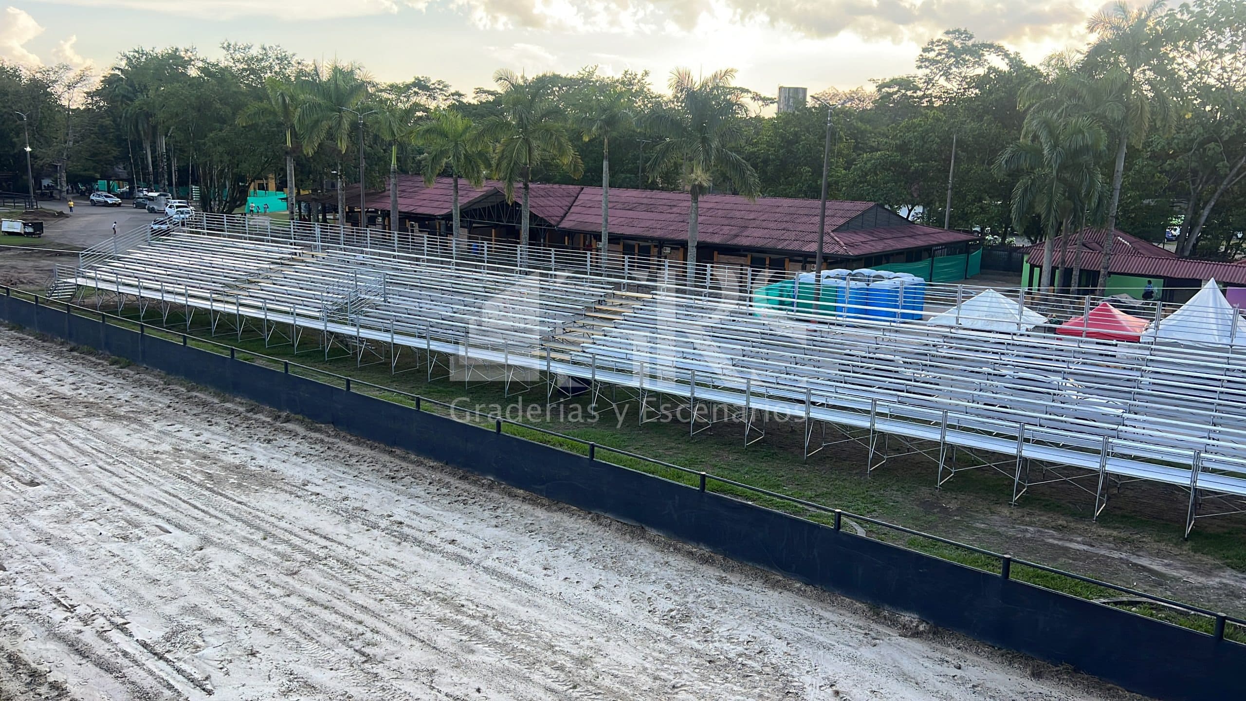 Alquiler de Graderías 88