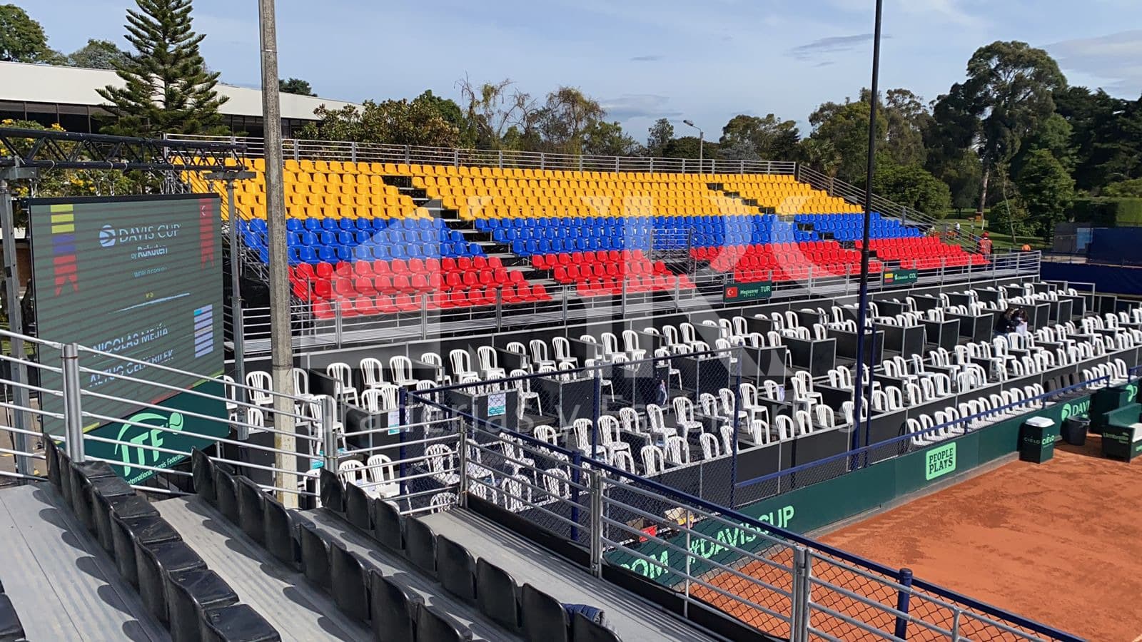 Alquiler de Graderías 105