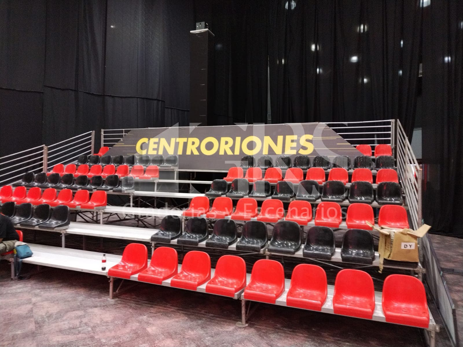 Alquiler de Graderías 114