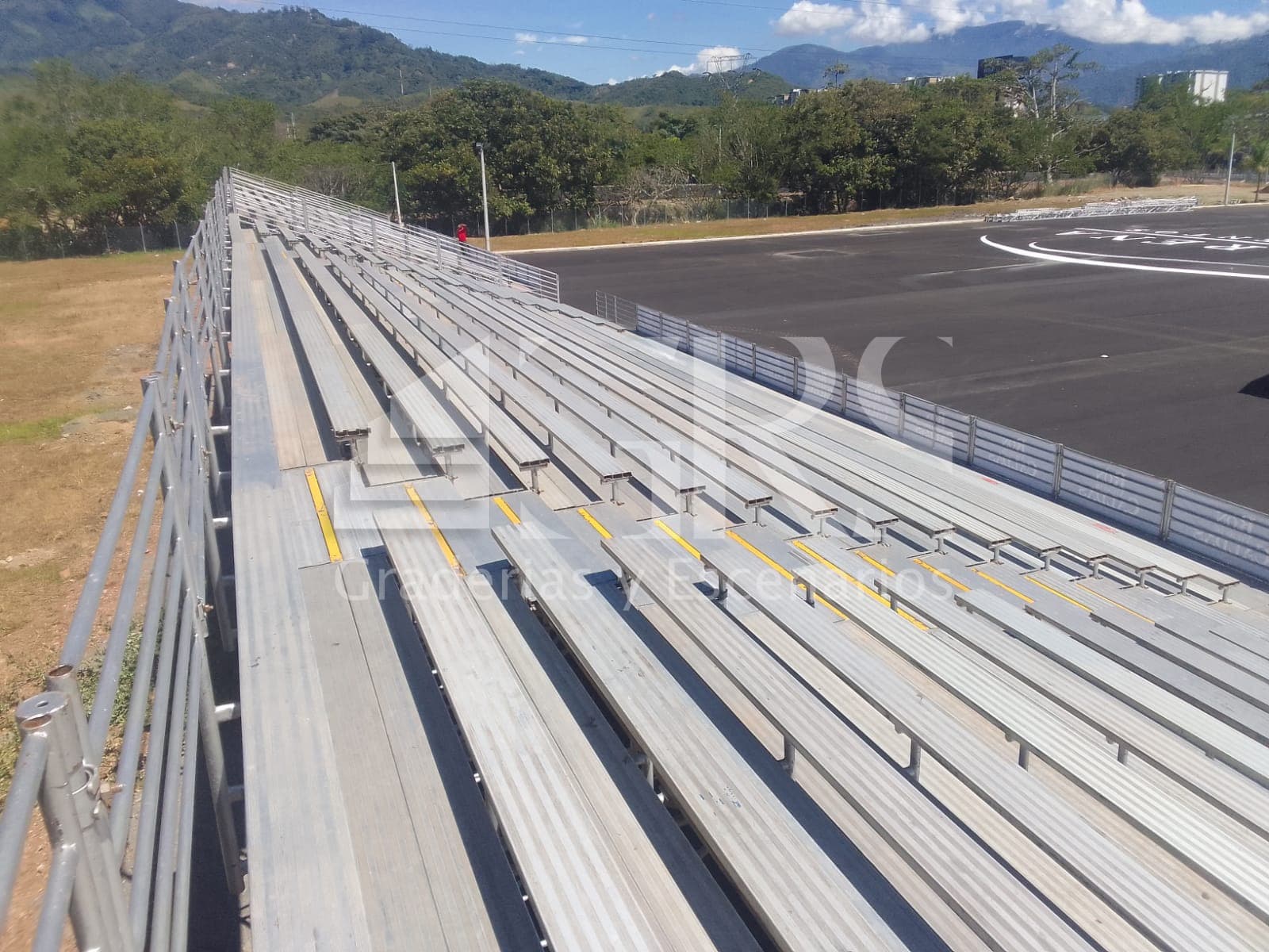 Alquiler de Graderías 152