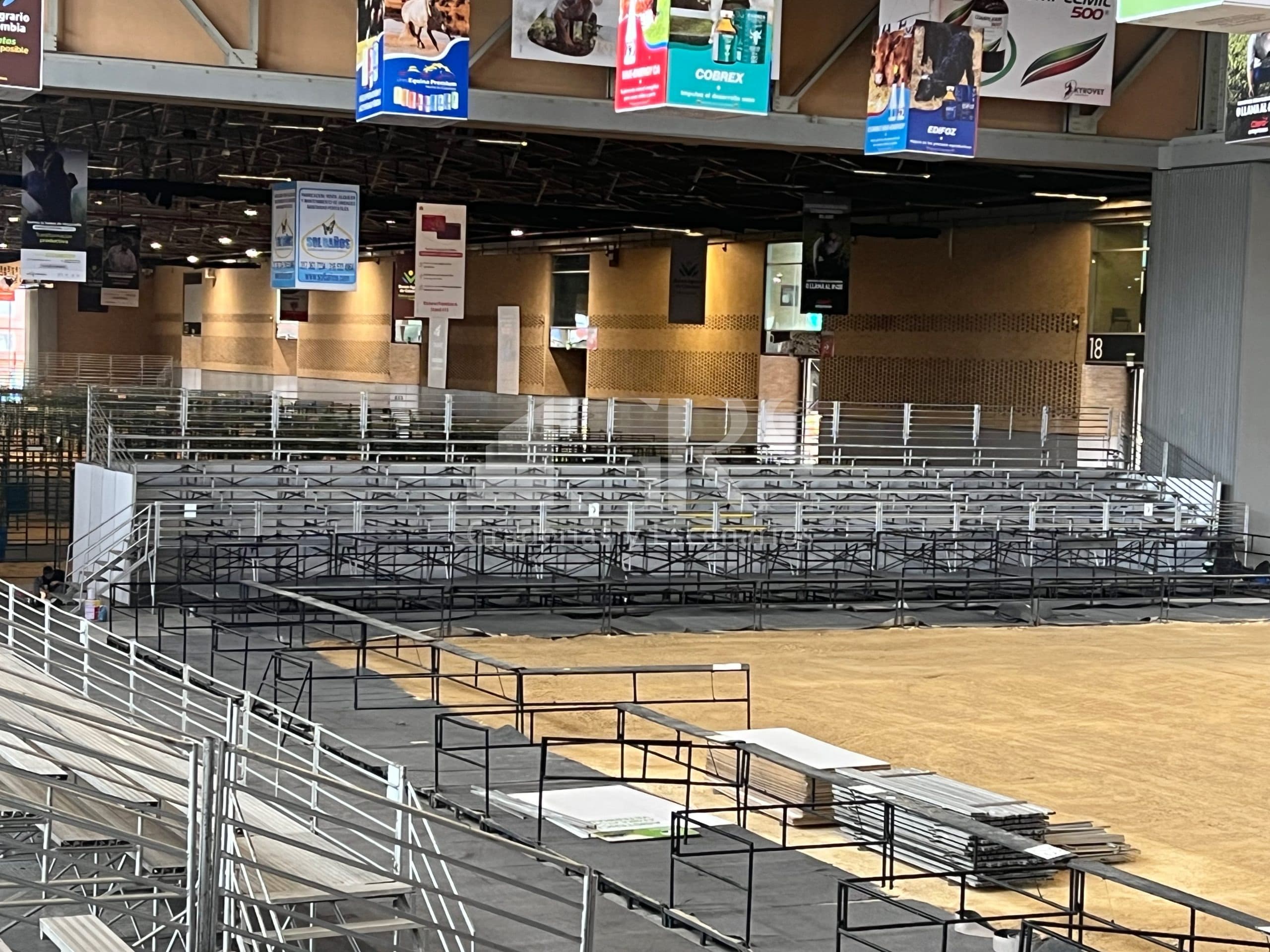 Alquiler de Graderías 24