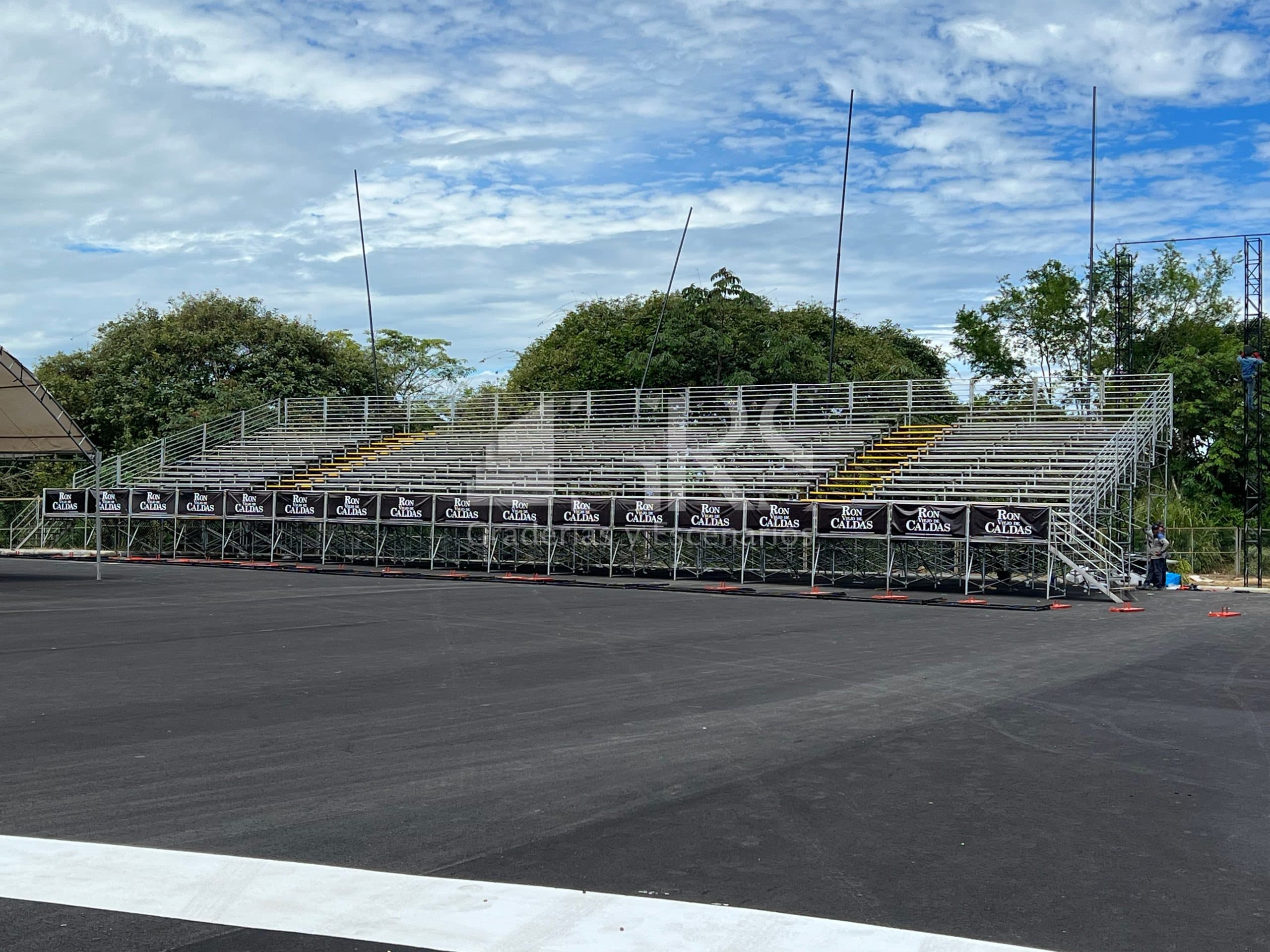 Alquiler de Graderías 43