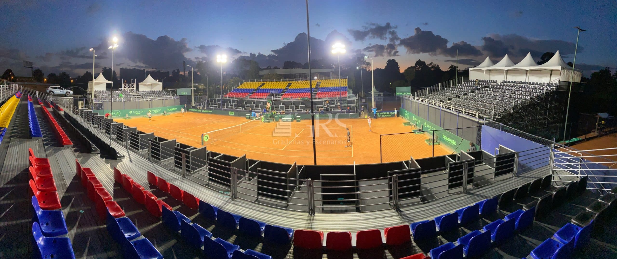 Alquiler de Graderías 50