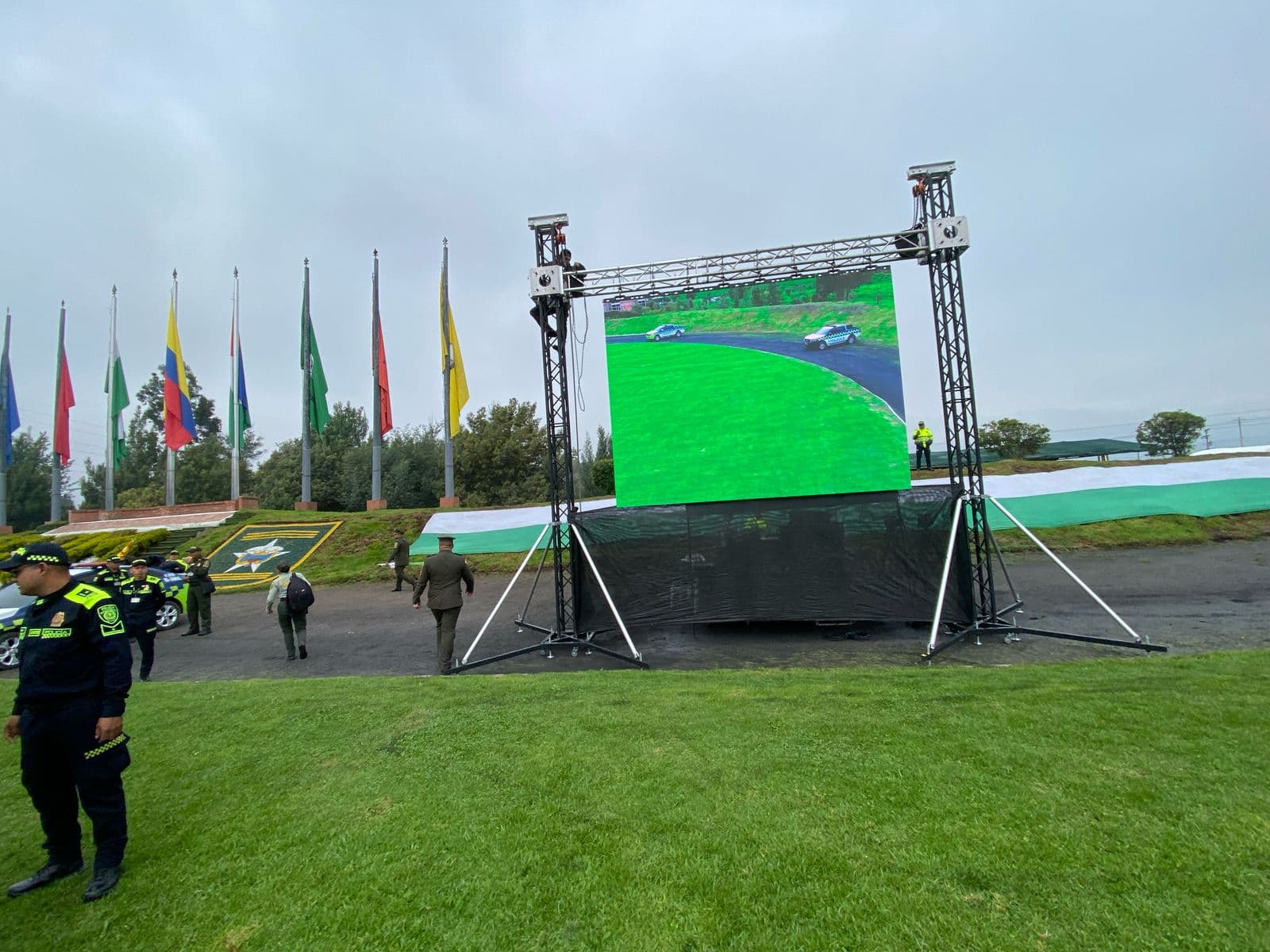 Pantallas y Circuito Cerrado 3